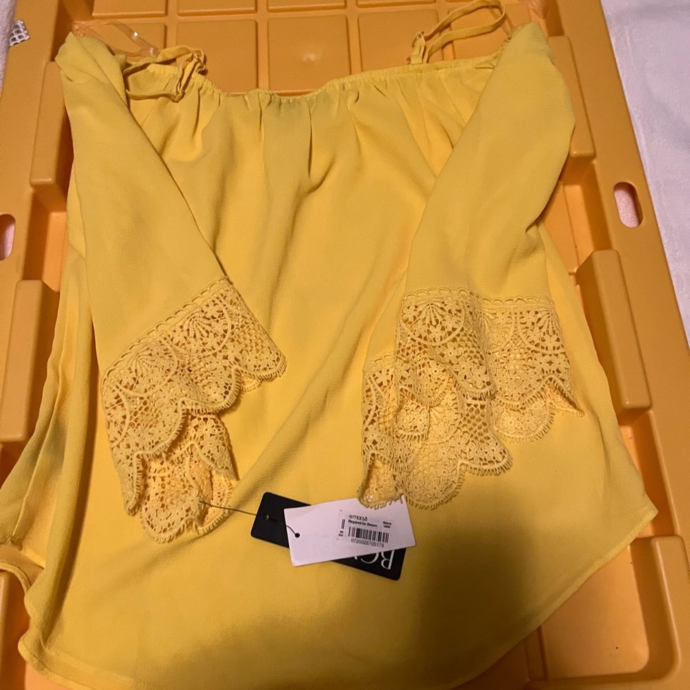 BCX womens off the shoulder flare sleeve top yellow xxs